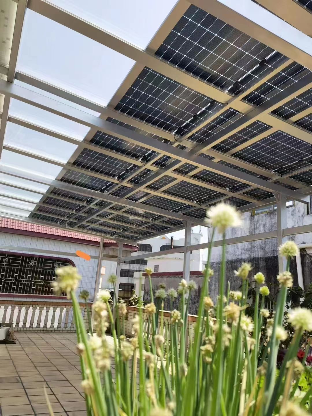 岳阳别墅家用屋顶太阳能发电系统安装
